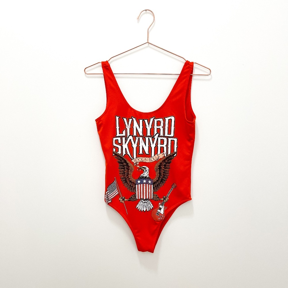 FOREVER 21 LYNRD SKRND RED BODYSUIT SIZE S/M